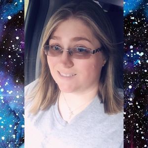 Meet your Posher, Elisha